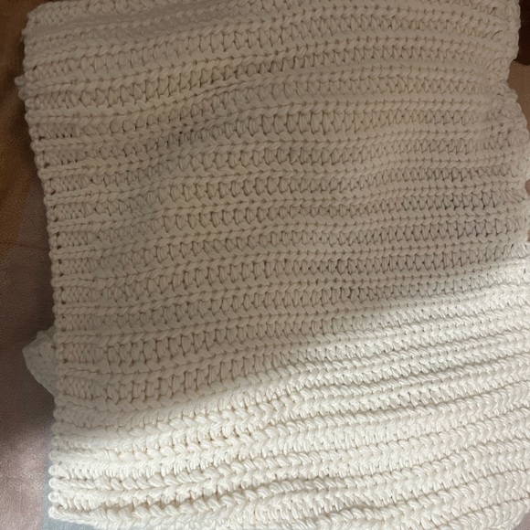 White cardigan - Picture 2 of 4